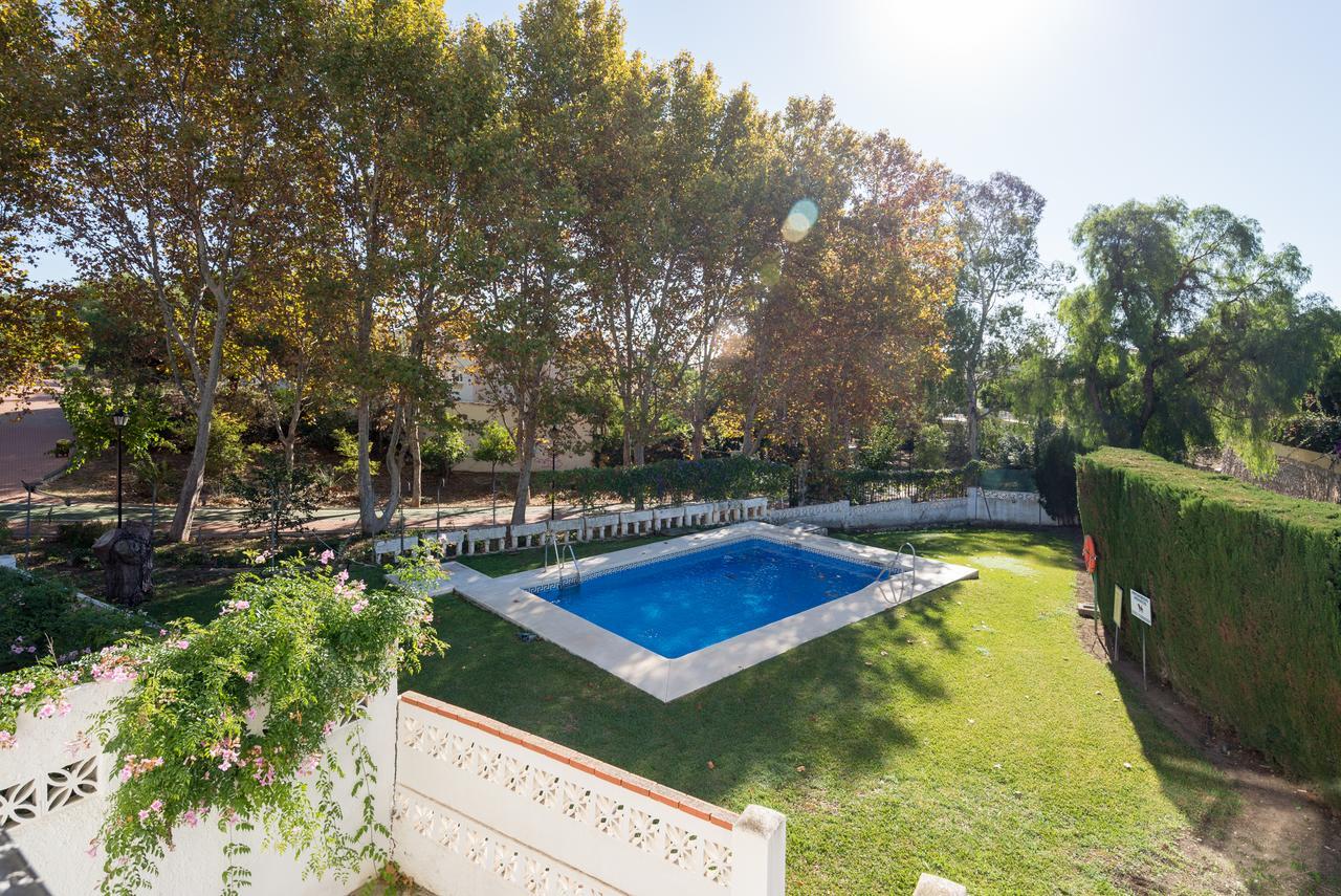 Malagasuite Bungalow Pool Benalmadena Ngoại thất bức ảnh